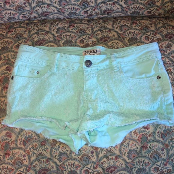 Mudd Mint Green Lace Front Cutoff Denim Shorts - Picture 2 of 5